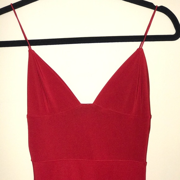 Modern ruby-red party dress - Picture 3 of 8